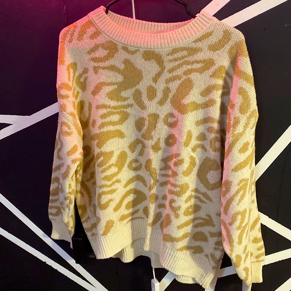 Leopard print sweater